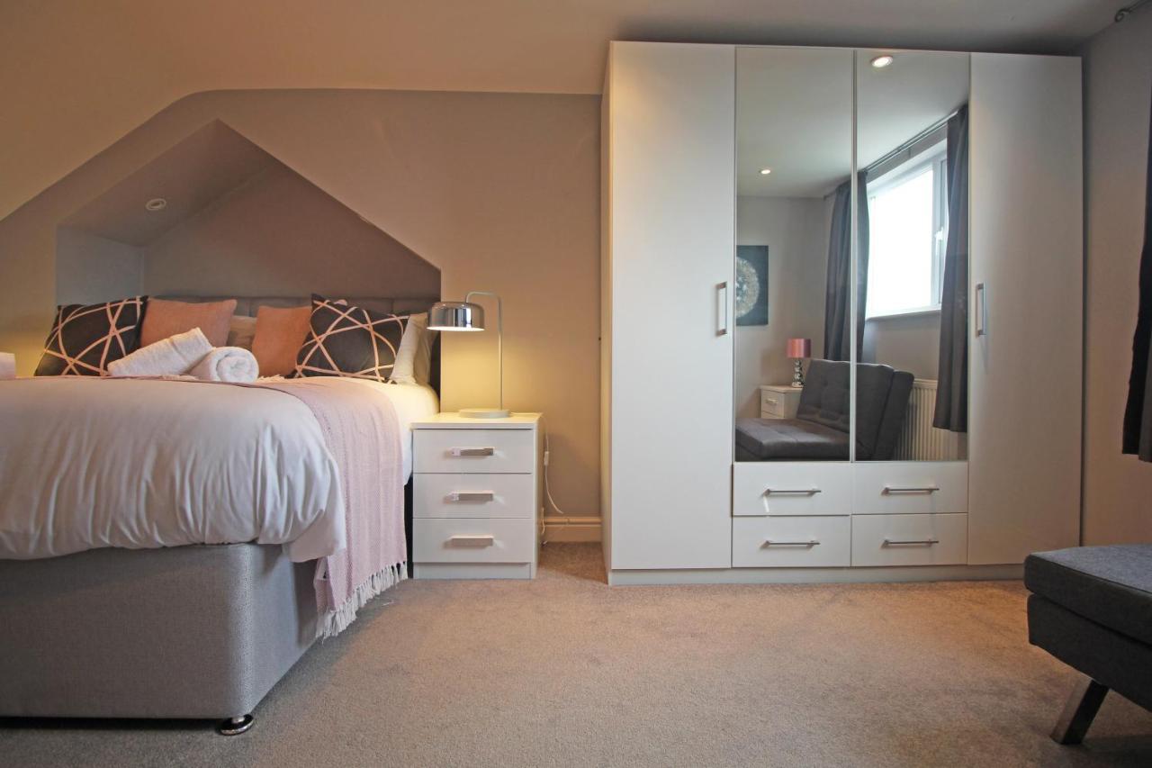 Queens Road - Luxury Spacious Home In Chester Christleton Esterno foto