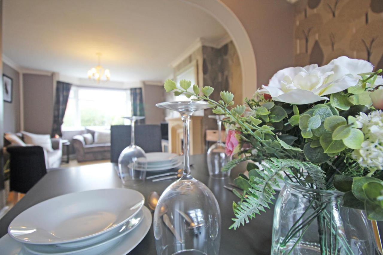 Queens Road - Luxury Spacious Home In Chester Christleton Esterno foto