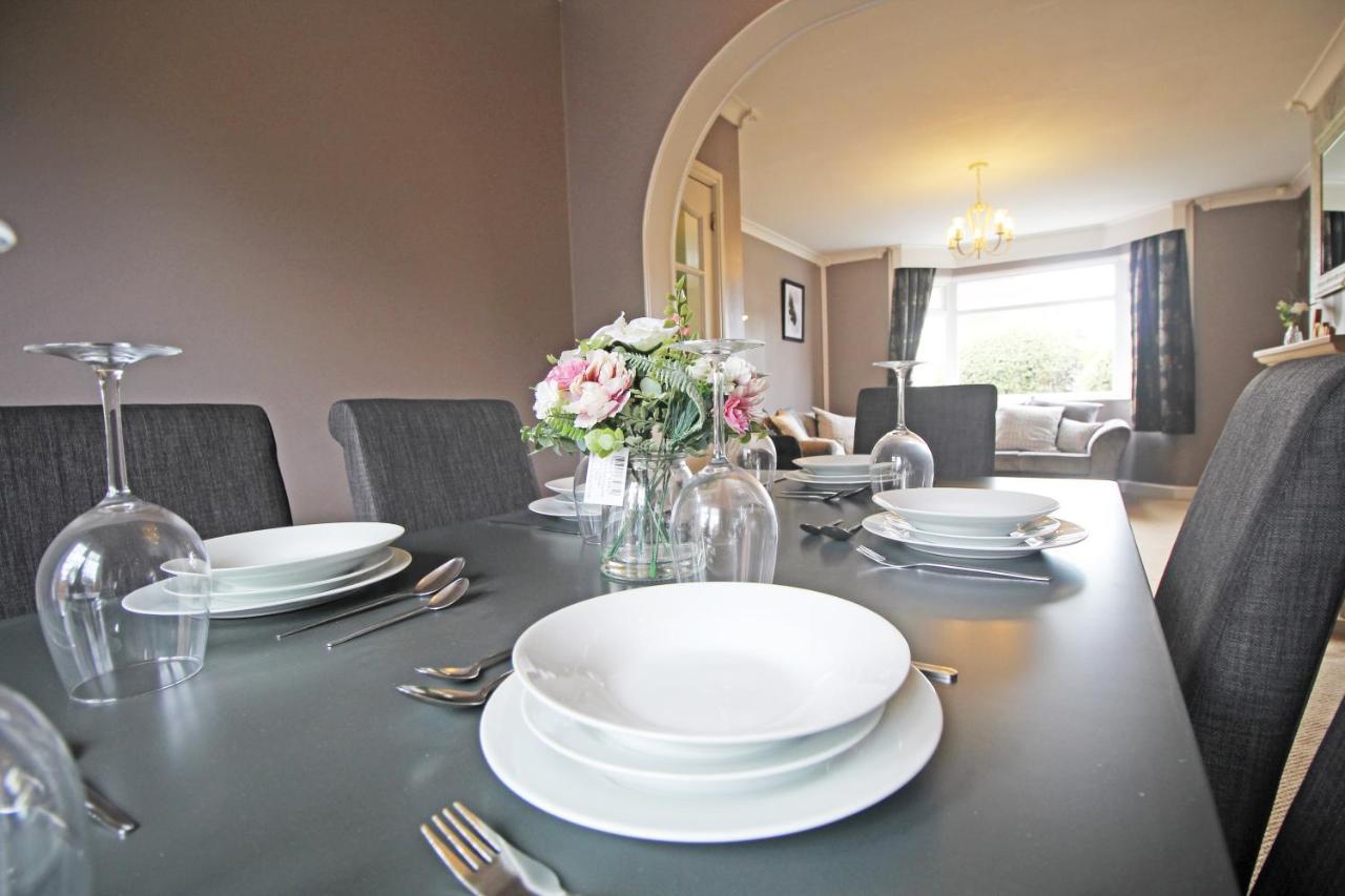 Queens Road - Luxury Spacious Home In Chester Christleton Esterno foto