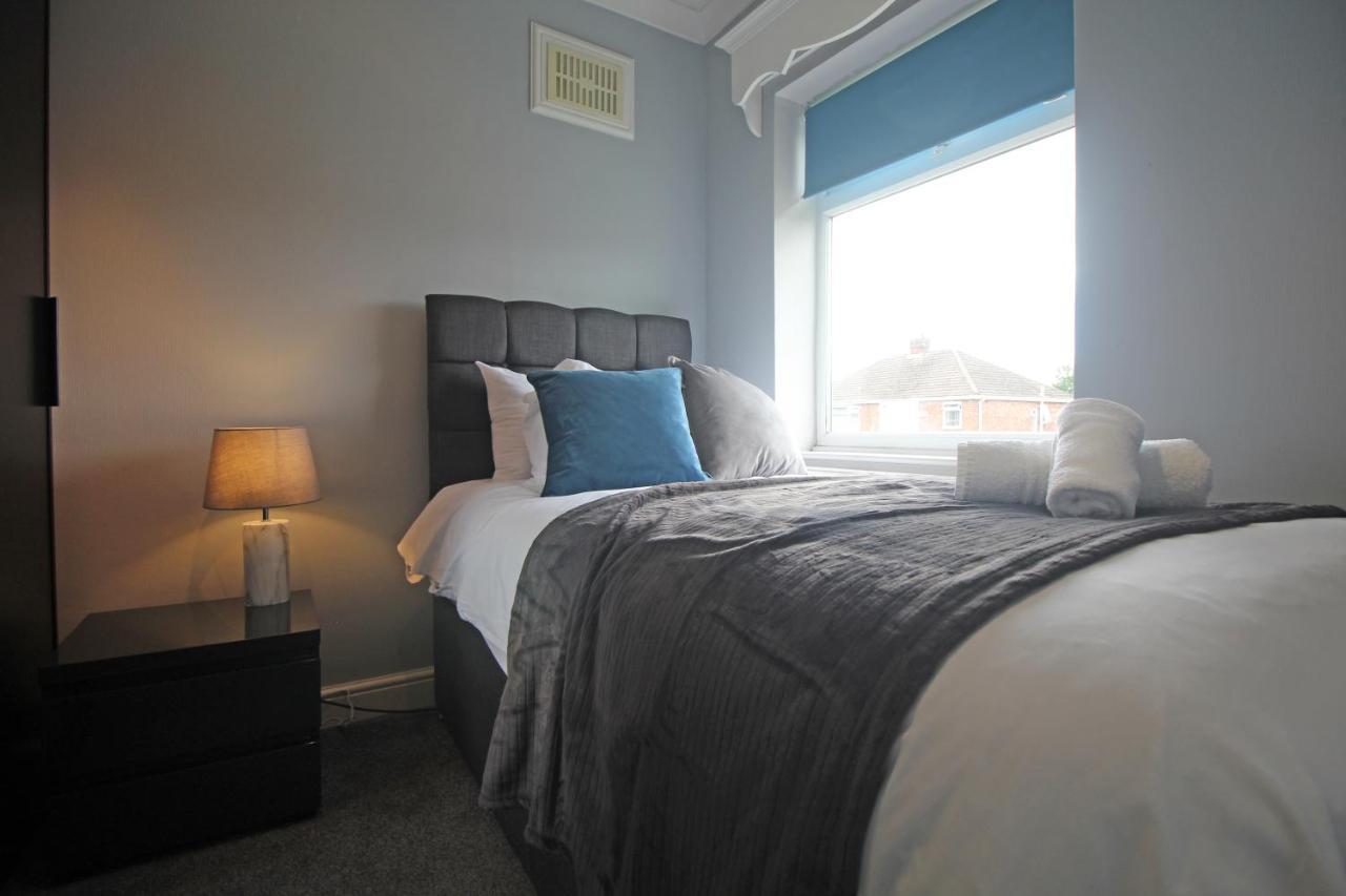 Queens Road - Luxury Spacious Home In Chester Christleton Esterno foto