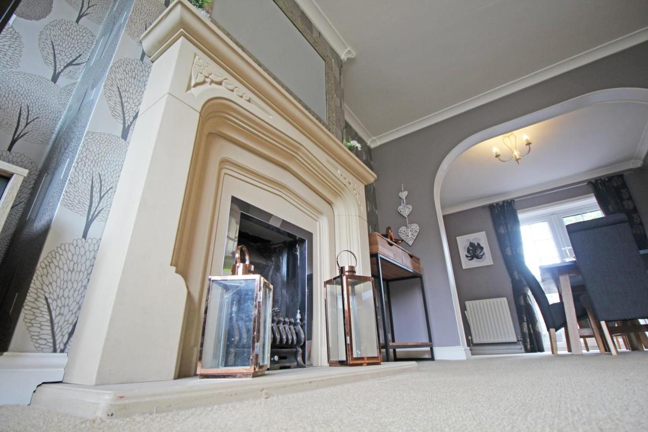 Queens Road - Luxury Spacious Home In Chester Christleton Esterno foto