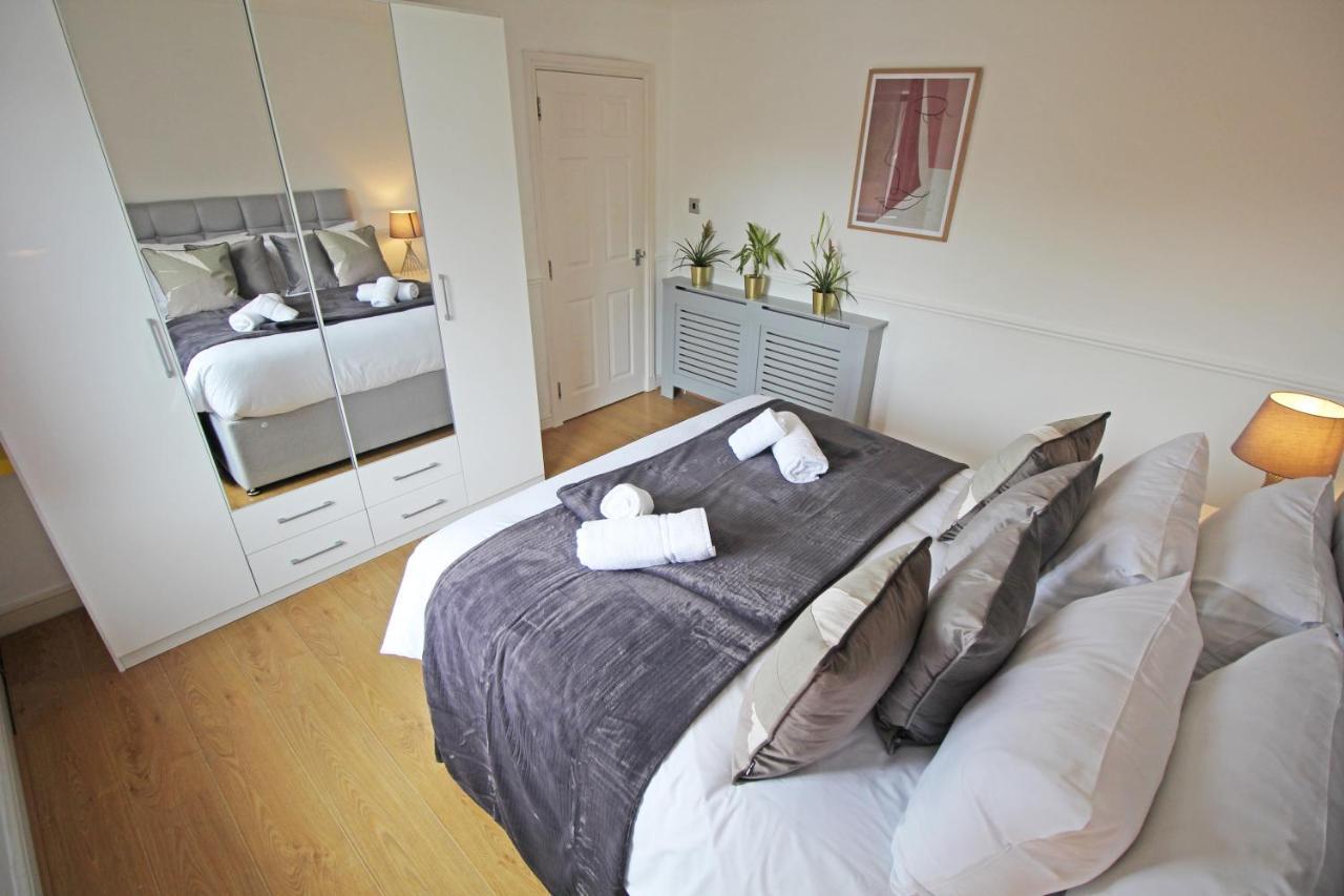 Queens Road - Luxury Spacious Home In Chester Christleton Esterno foto