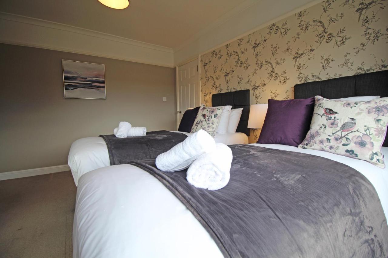 Queens Road - Luxury Spacious Home In Chester Christleton Esterno foto