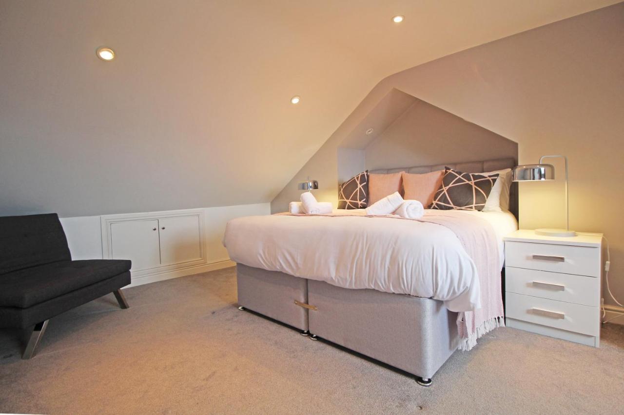 Queens Road - Luxury Spacious Home In Chester Christleton Esterno foto